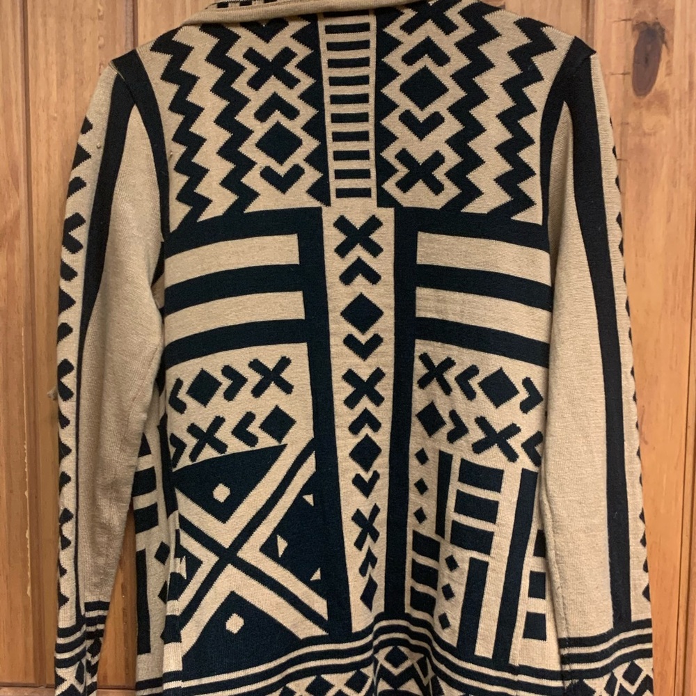 Patterned Sweater/cardigan - Picture 2 of 4